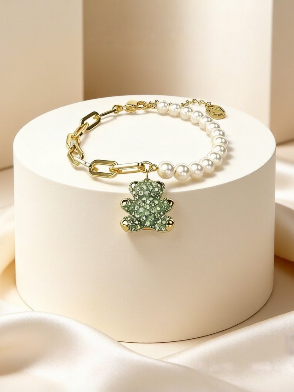 Swarovski Teddy Green series teddy bear pearl bracelet